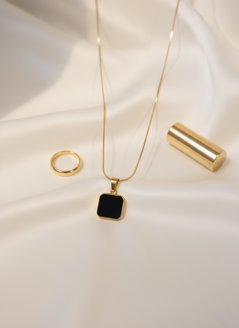 Black Frame Necklace